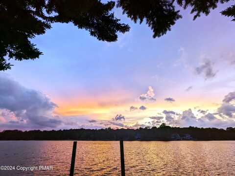 5126 BEACH SIDE Drive, Tobyhanna, PA 18466