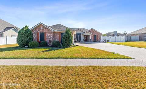 744 N Belle Circle, Breaux Bridge, LA 70517