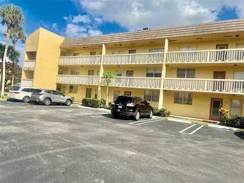 5750 NW 64th Ave, Tamarac, FL 33319