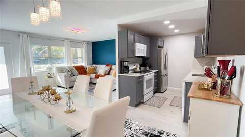 1069 Newport Q, Deerfield Beach, FL 33442