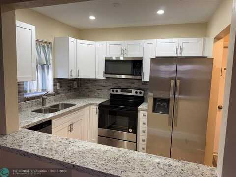1450 N Riverside Dr, Pompano Beach, FL 33062