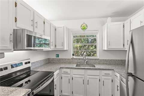 51 Woodland Drive unit: 207, Vero Beach, FL 32962