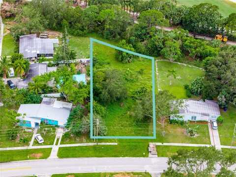 607 21st Street SW, Vero Beach, FL 32962