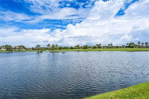 5 Plantation Drive unit: 206, Vero Beach, FL 32966