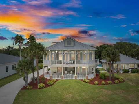 1009 Indian River Drive, Sebastian, FL 32958
