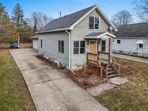 1423 CASS Street, GREEN BAY, WI 54301