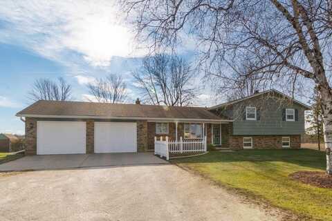 3758 LARK Road, GREENLEAF, WI 54126