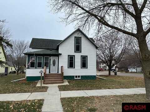 228 W Elm Street, Saint Peter, MN 56082