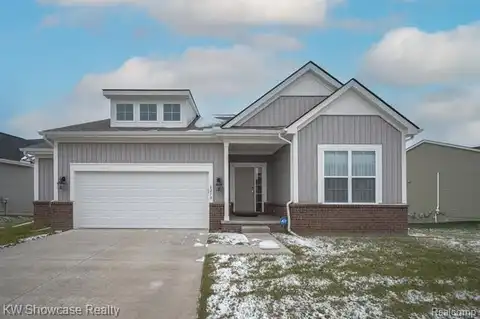 8270 CARSTON Lane, Brighton, MI 48116