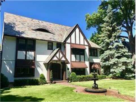 2225 Summit Avenue, Saint Paul, MN 55105