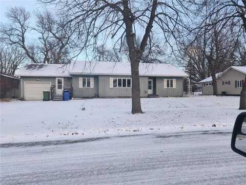 735 6th Avenue SW, Pipestone, MN 56164