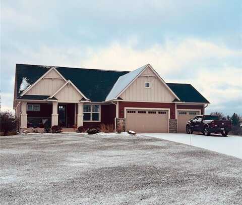 714 Crest Curve, Hudson, WI 54016