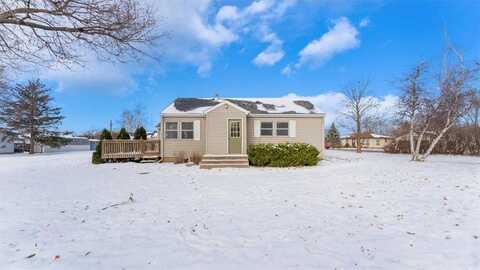 320 Agnes Boulevard NW, Alexandria, MN 56308