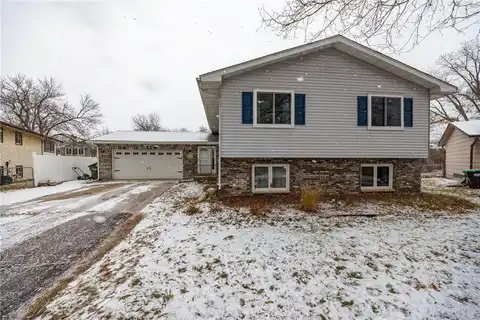 8348 Upton Avenue N, Brooklyn Park, MN 55444