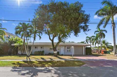 2710 NE 48th Court, Lighthouse Point, FL 33064