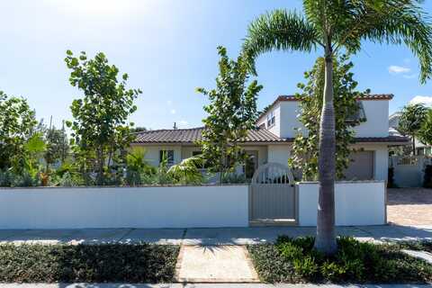 158 Worth Court S, West Palm Beach, FL 33405