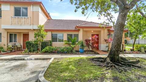 519 NW 208th Way, Pembroke Pines, FL 33029