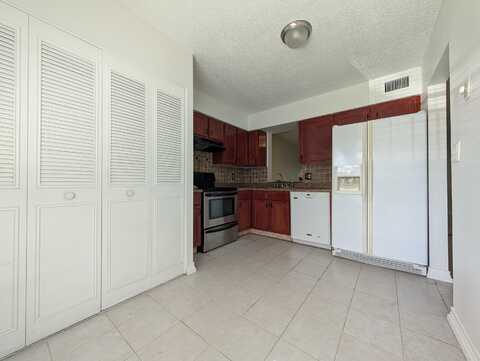 14701 Cumberland Drive, Delray Beach, FL 33446