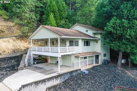 18057 TYEE RD, Umpqua, OR 97486