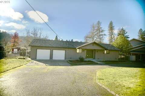 230 SINGING WATERS RD, Winchester, OR 97495