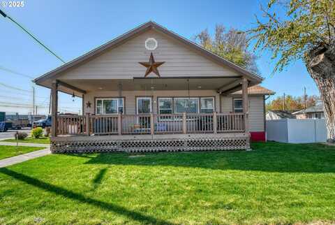 454 E MAIN ST, Athena, OR 97813