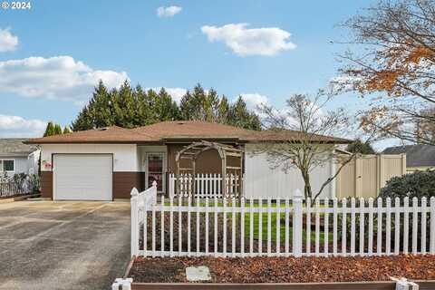 776 34TH AVE, Longview, WA 98632