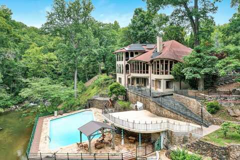 7139 Starlight LN, Boones Mill, VA 24065