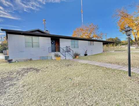 319 Edgemont Rd, Sonora, TX 76950