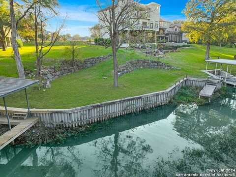 140 bandit beach, New Braunfels, TX 78130