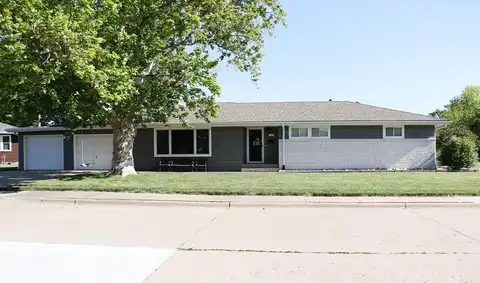 2016 Quincy Ct, Salina, KS 67401