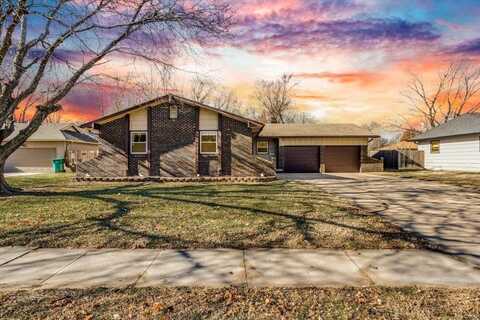 835 N Wood Ave, Wichita, KS 67212