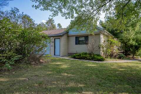 W5173 Robin Court, Necedah, WI 54646