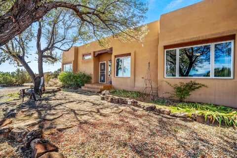 4 Highview Lane, Santa Fe, NM 87508