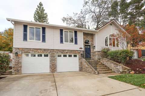 4721 Tralee Lane, Redding, CA 96001