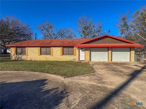 708 S Lovers Lane, Gatesville, TX 76528