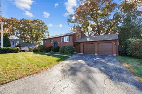 24 Freedom Court, Johnston, RI 02919