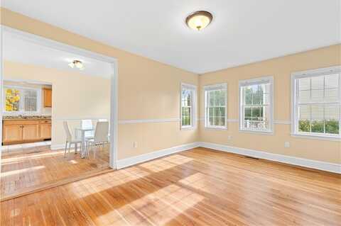 20 Tully Way, North Kingstown, RI 02852