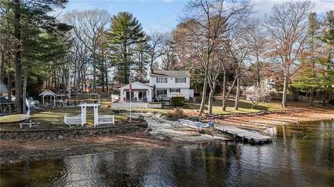 52 Coolridge Avenue, Smithfield, RI 02828