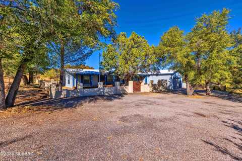 1915 S Cody Loop Road, Oracle, AZ 85623