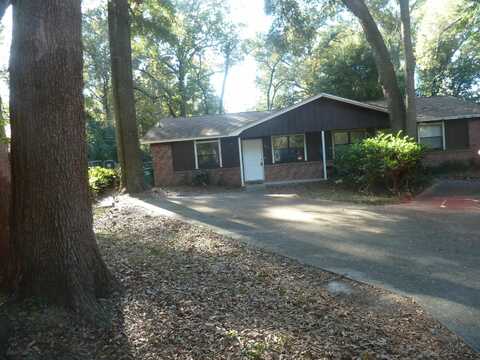 5379 Dawn Court, Tallahassee, FL 32303