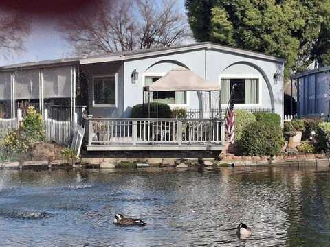 2400 W Midvalley Avenue, Visalia, CA 93277