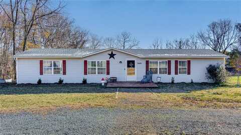 3419 Transou Road, Pfafftown, NC 27040