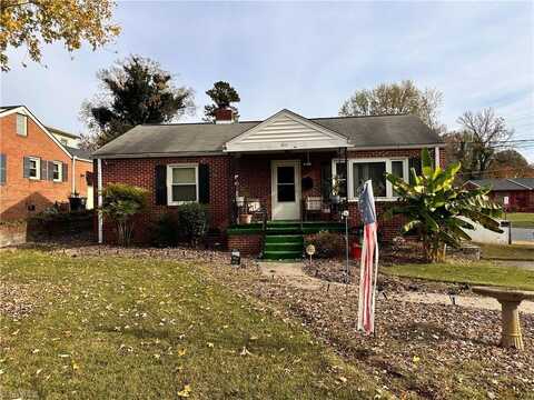 1811 S Benbow Road, Greensboro, NC 27406