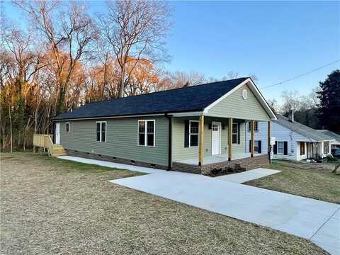 319 E 3Rd Ave Extension, Lexington, NC 27292