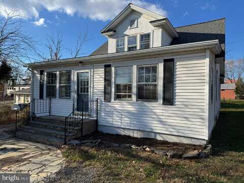 8556 ANDERSON AVENUE, MARSHALL, VA 20115