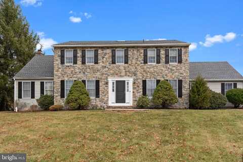 741 MINSI TRAIL, PERKASIE, PA 18944