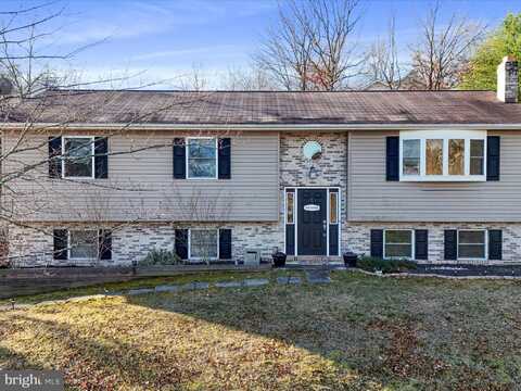 12 SCARLET OAK STREET, RIDGELEY, WV 26753