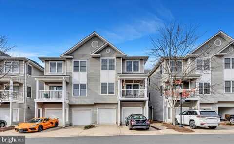 4564 SUPERIOR SQUARE, FAIRFAX, VA 22033