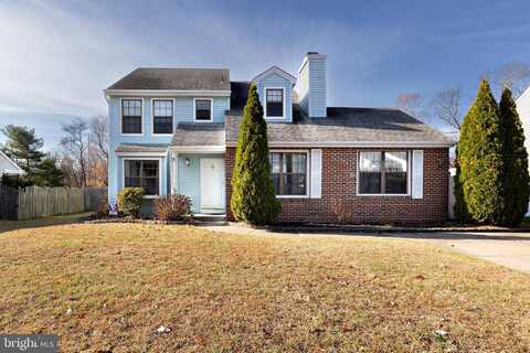 8 LOCUST DRIVE, BLACKWOOD, NJ 08012