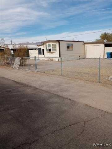 927 Sandy Beach Drive, Bullhead City, AZ 86442